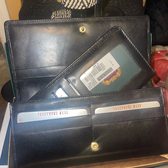 RARE CAN'T FINE ANYMORE- NWT- Vintage Italian Leather Santa Croce wallet - Picture 7 of 10